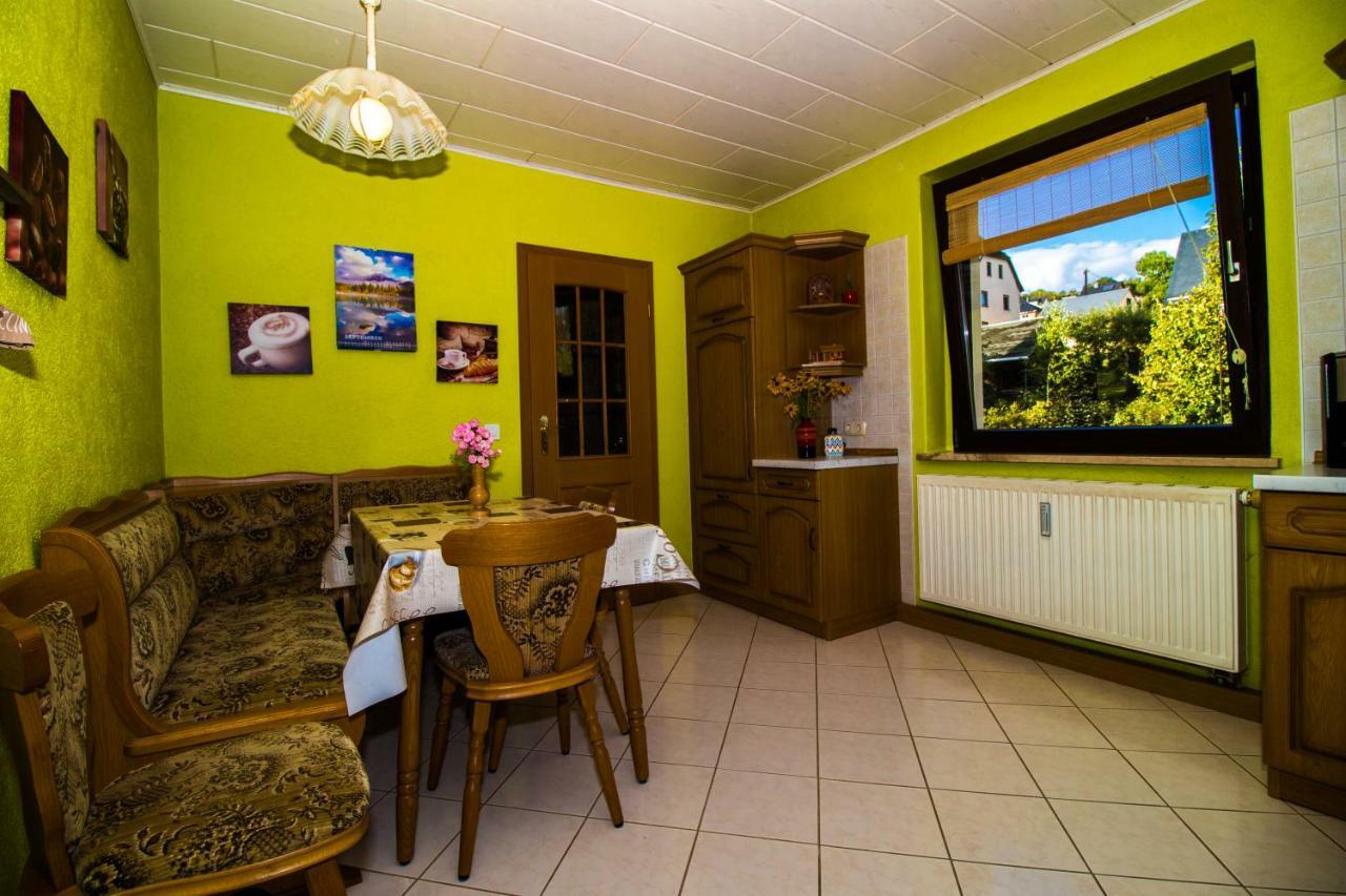 Apartamento Am Balkon Des Erzgebirges Bernsbach Exterior foto