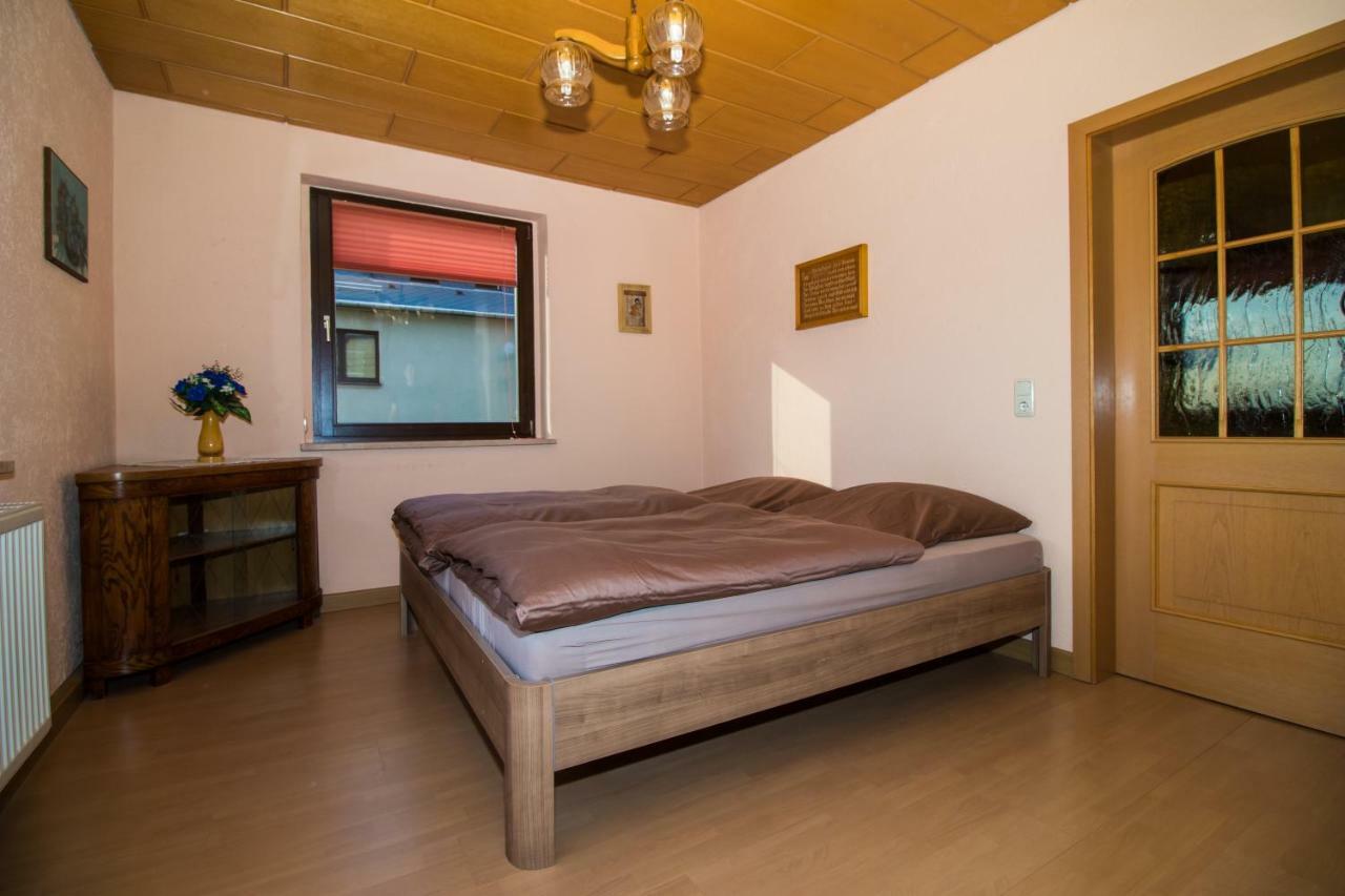 Apartamento Am Balkon Des Erzgebirges Bernsbach Exterior foto