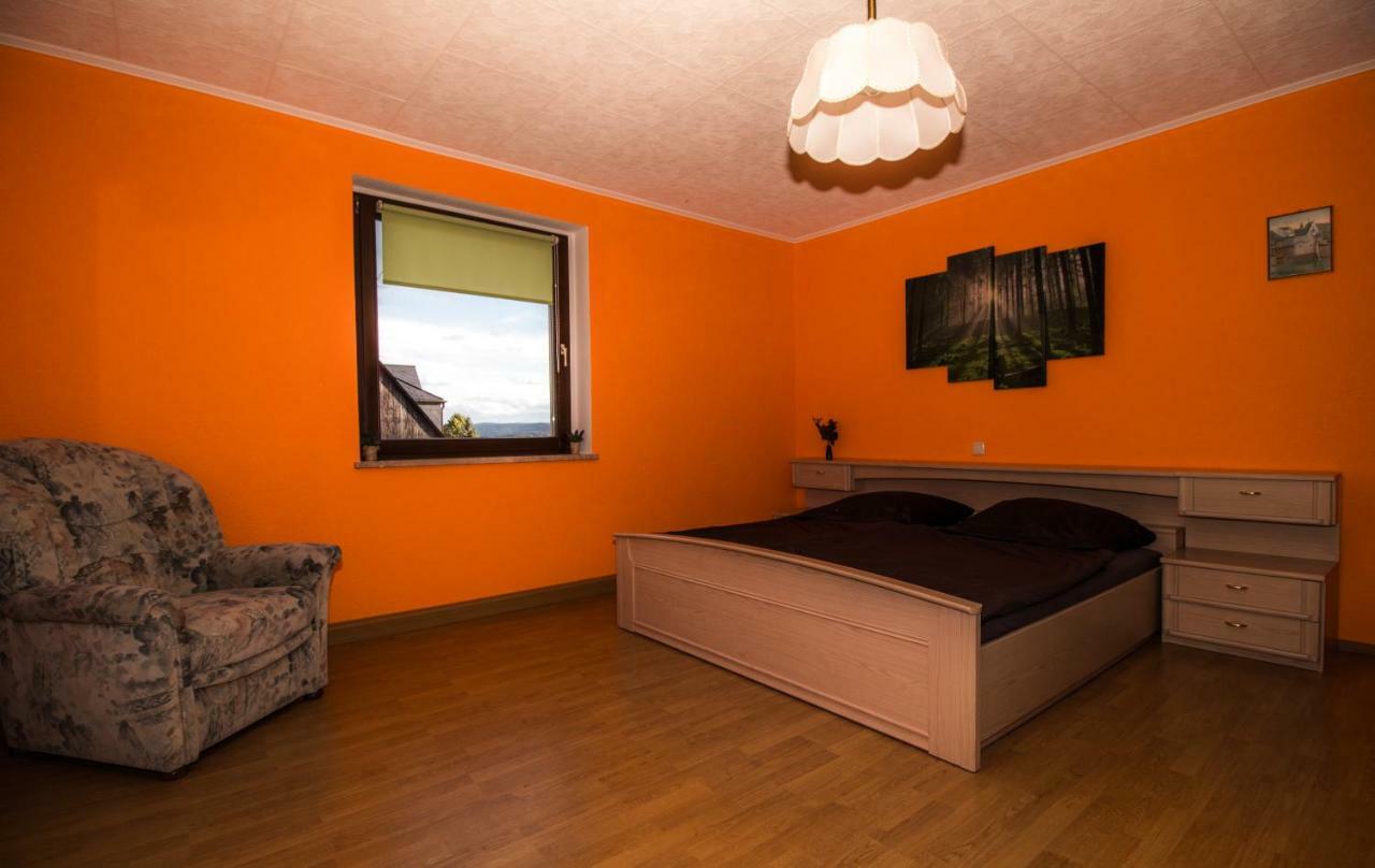 Apartamento Am Balkon Des Erzgebirges Bernsbach Exterior foto
